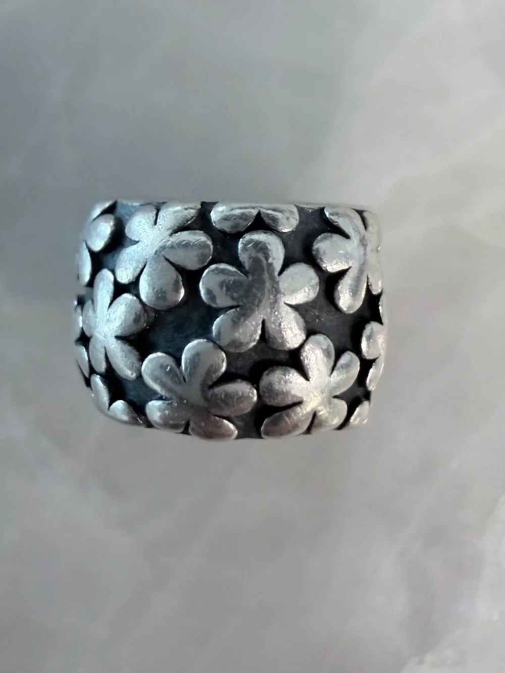 Pandora Bracelet Flower Clip - Picture 2 of 4